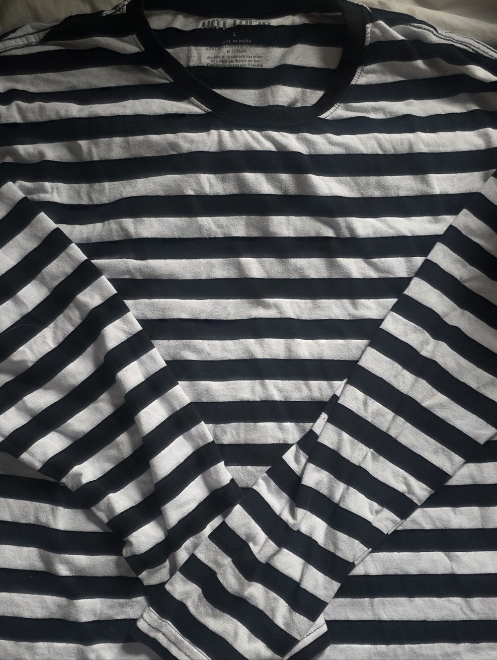 Hot Topic Black & White Striped Long Sleeve
